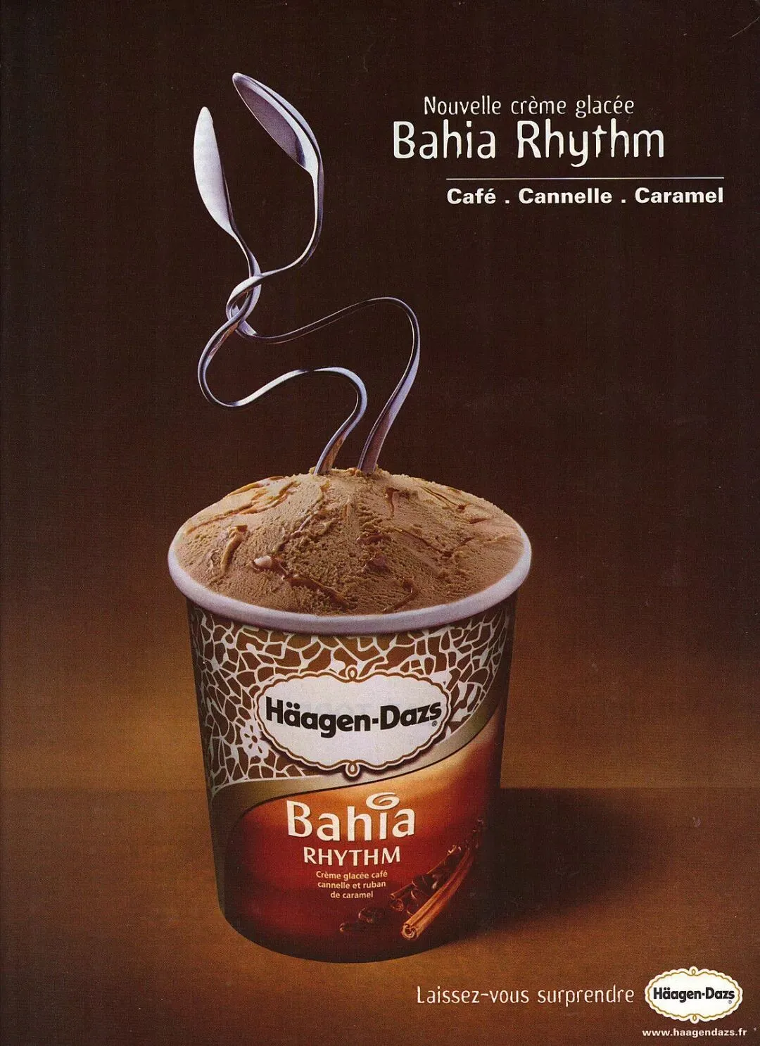 梦龙翻车!芭蕾鞋+擦边营销 网友:硬凹艺术,雪糕玩成“臭脚丫子”味!