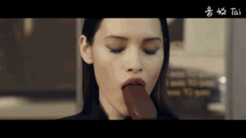 梦龙翻车!芭蕾鞋+擦边营销 网友:硬凹艺术,雪糕玩成“臭脚丫子”味!