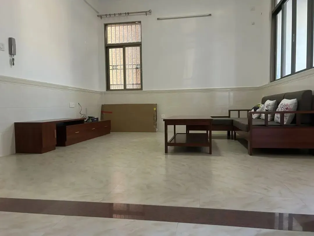 【出租】祚通市场附近.两室两厅