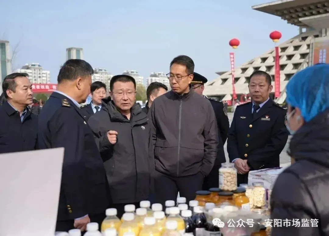 亮剑护民生!林州市市场监管局集中销毁假冒伪劣及过期商品