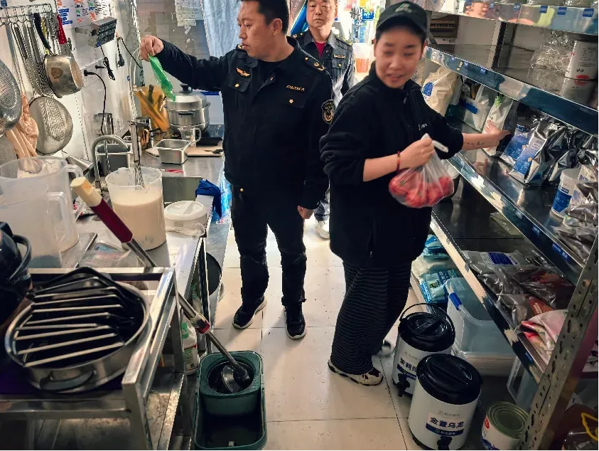 华州区市场监督管理局开展【餐饮红黑榜】活动(第二期)