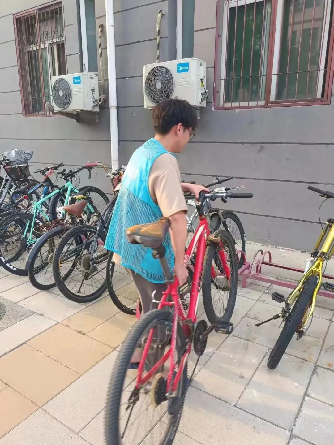 【计算机科学与技术学院】“美丽校园我建设”,校园建设我参与