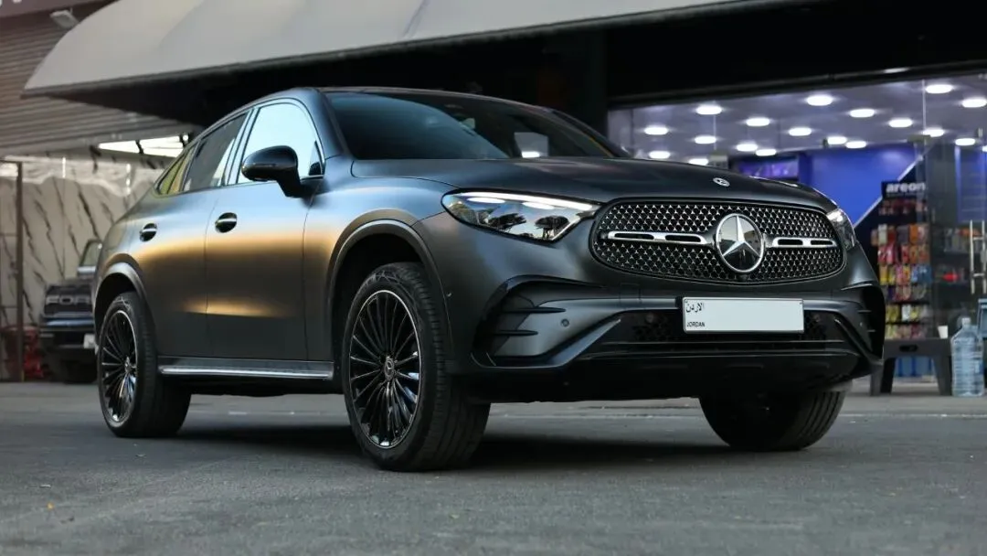 做销售的最大悲哀-为什么有人年入百万?你却毁在低价搬箱子的“简单思维”里