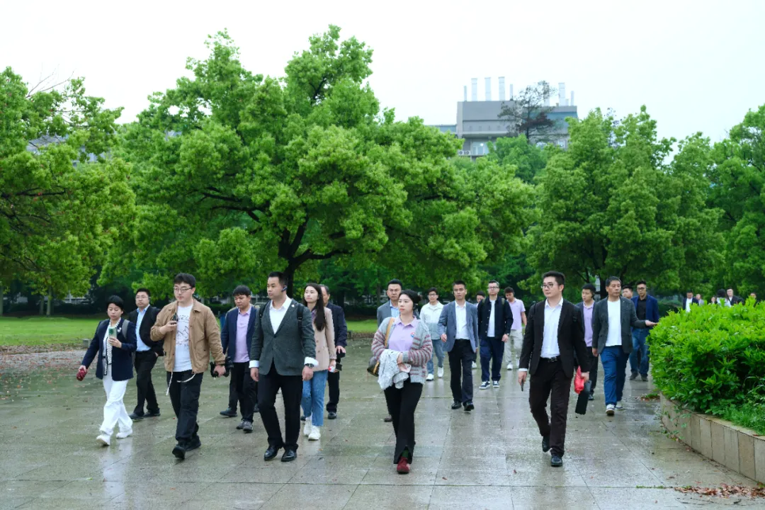 穿透营销迷雾 打造长青基业|江西&武汉工商管理高级研修班《战略与创新》联谊课程圆满落幕