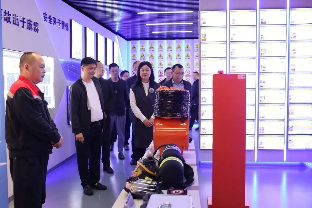 泸州市市场监管局局长路敦琴一行莅临冶控集团-鑫阳钢铁考察调研