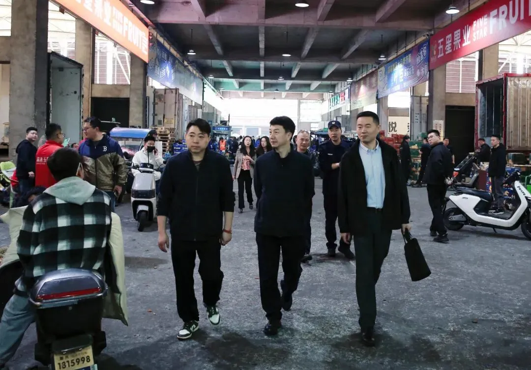 对外交流/昆明市市场监督管理局滇中新区直管区分局局长朱华一行到参观考察