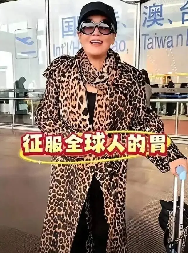 张兰开发海外市场拼事业,马筱梅回京急带货,生娃后人气不如以往