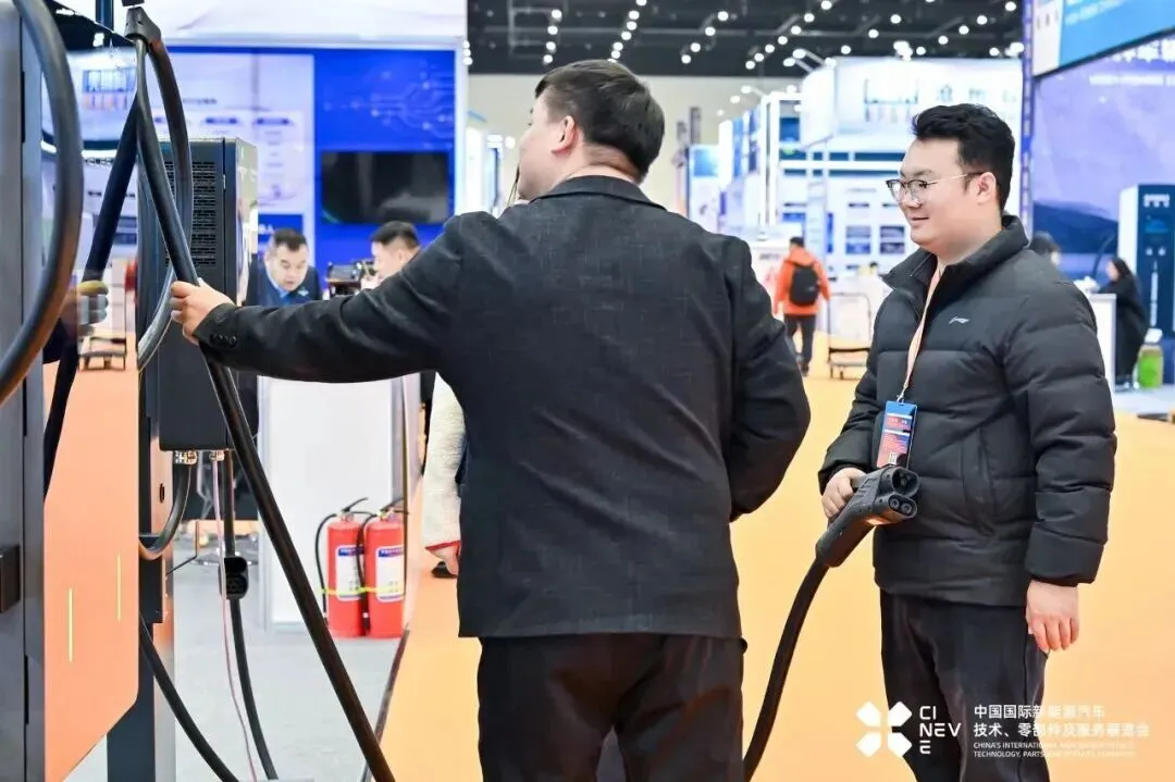 破局·重构·共生:新能源汽车维修市场的权力转移与生态革命