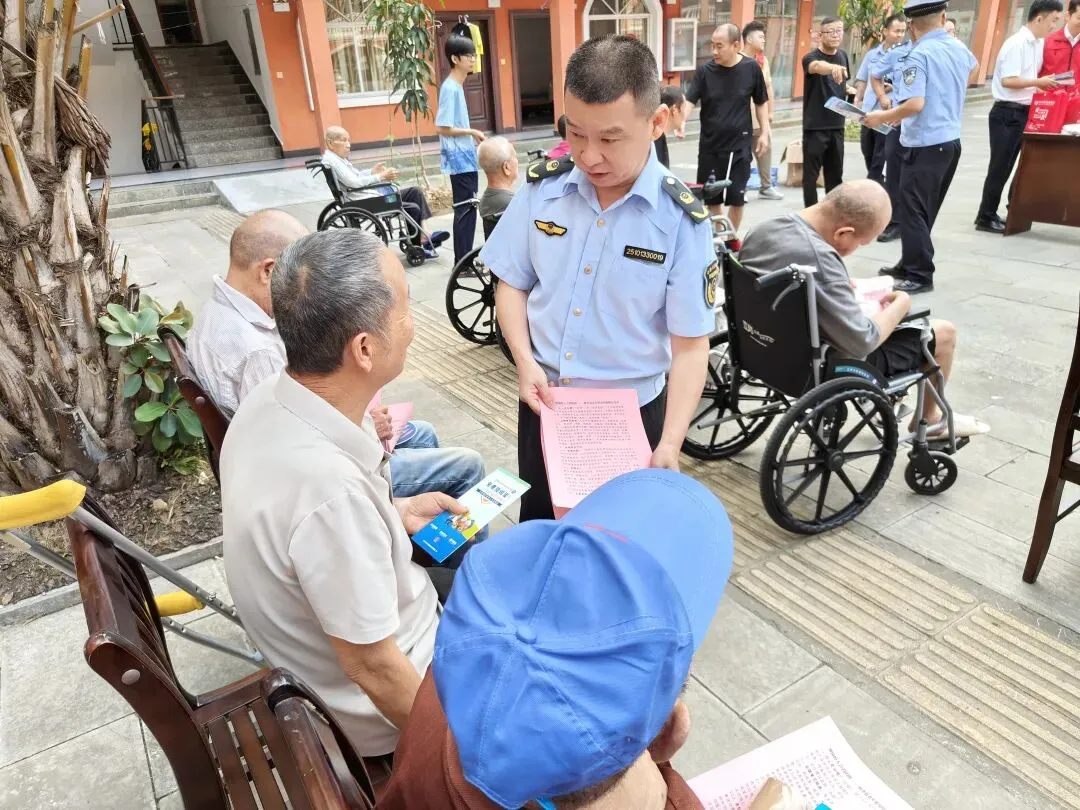 【科所动态】河口县市场监督管理局联合多部门走进敬老院开展反诈宣传活动