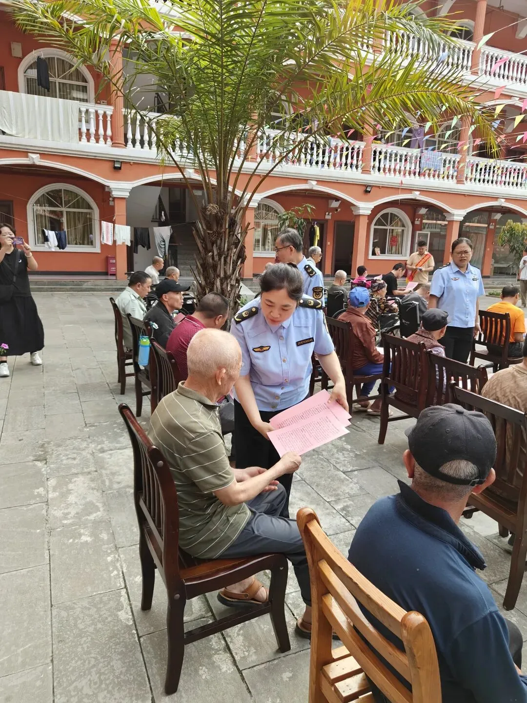 【科所动态】河口县市场监督管理局联合多部门走进敬老院开展反诈宣传活动