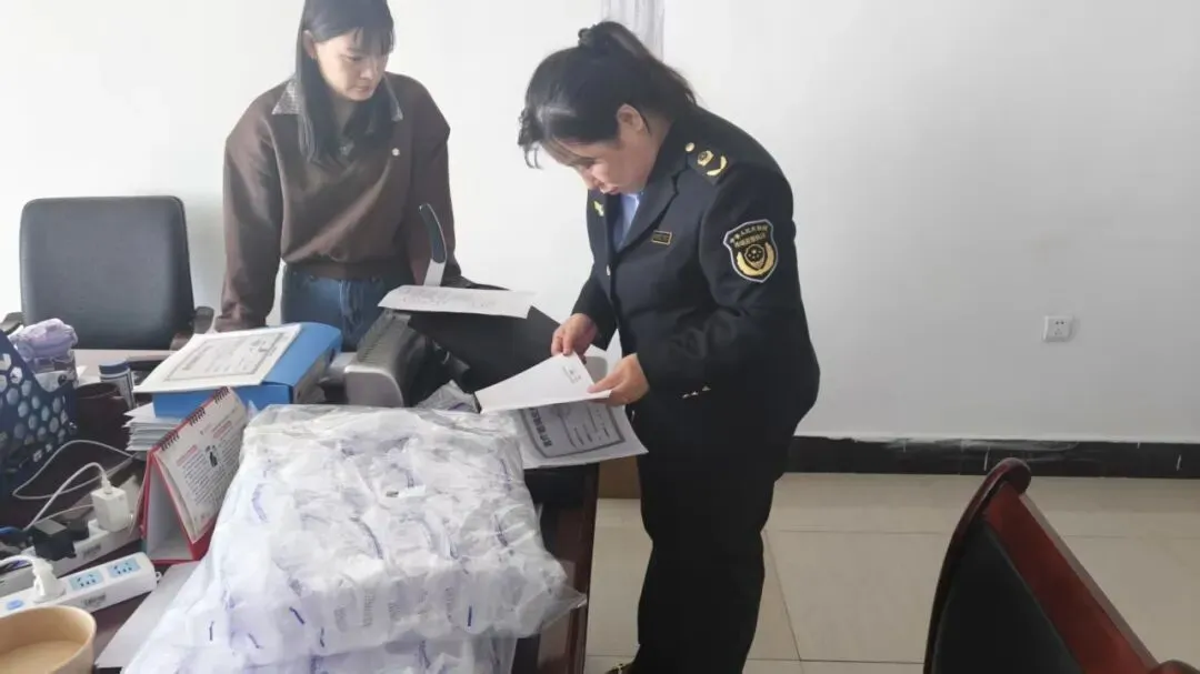 克东县市场监督管理局开展医疗器械抽样工作 筑牢医用安全防线