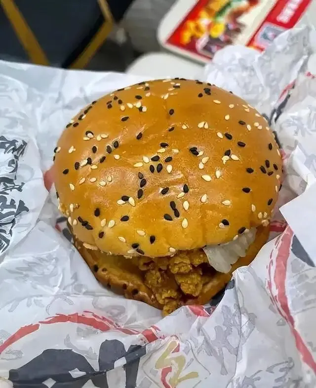 必胜客推子品牌 “必胜汉堡” ,汉堡市场已形成“三足鼎立”格局