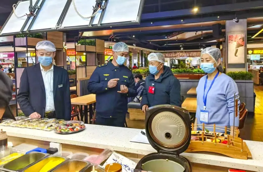 潞城区市场监督管理局开展“一起查外卖”活动