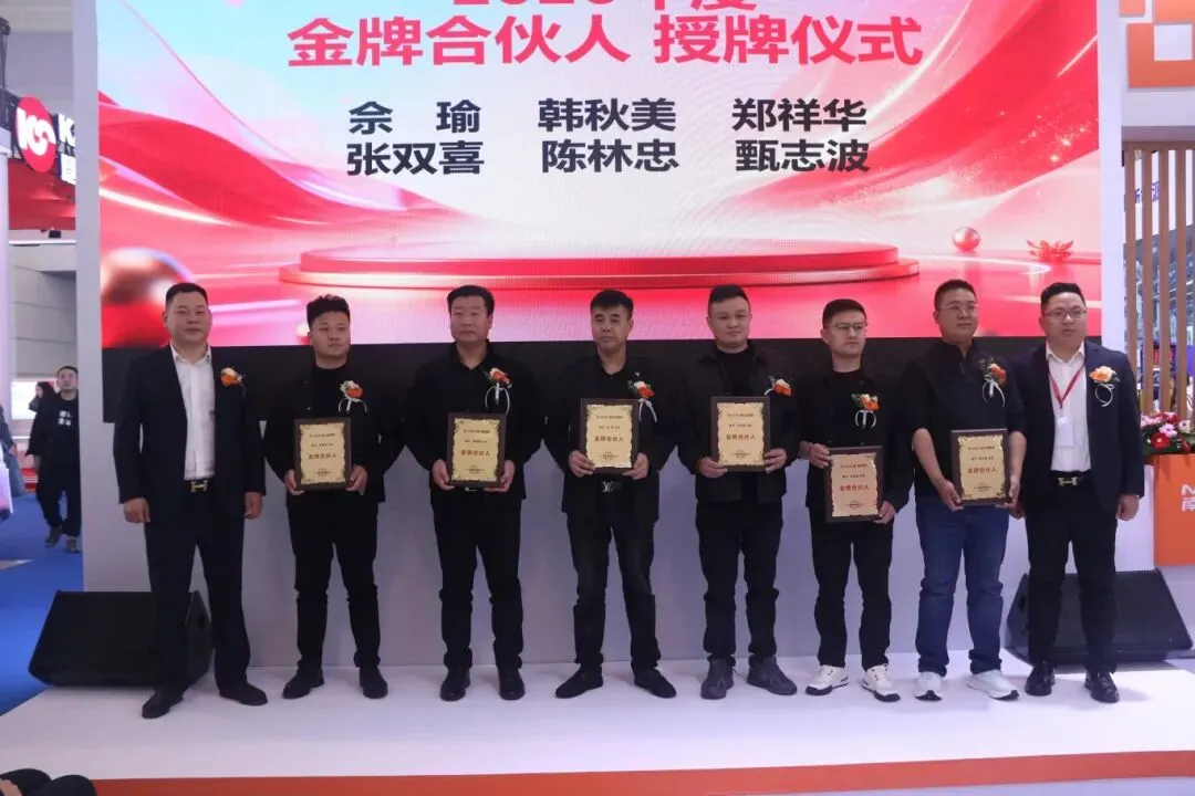 标杆共赢商|福建锂电市场领跑者郑祥华 打造利他共赢新范式