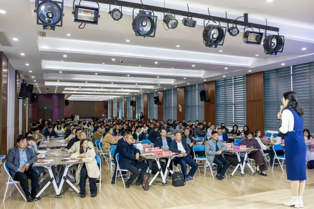 黄桥镇商会成功举办新媒体营销实战培训