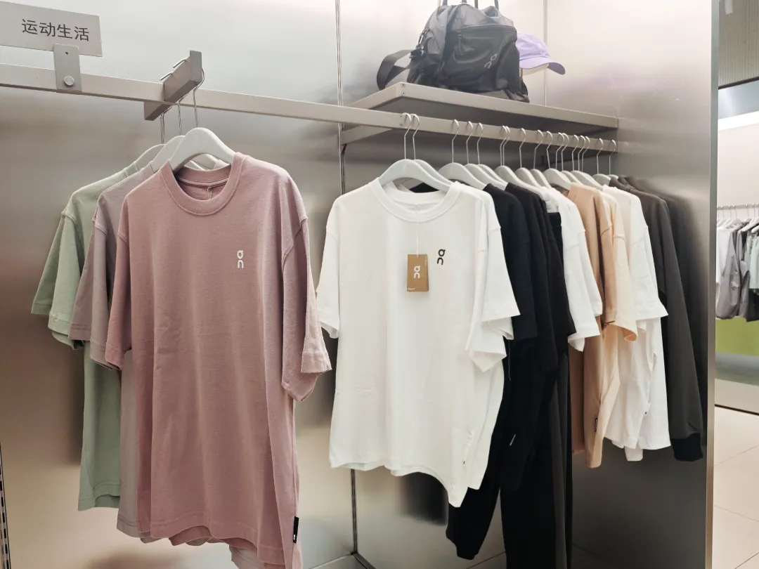 鞋底偏软却年销 30 亿:昂跑的错位营销有多狠