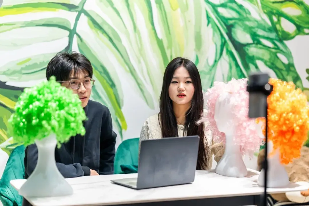 专业指南 | 网络营销与直播电商:沉浸直播练硬核本领,企业导师助高薪直达