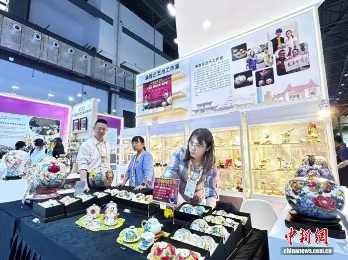 台湾特色展区首秀消博会 台商紧抓机遇拓市场