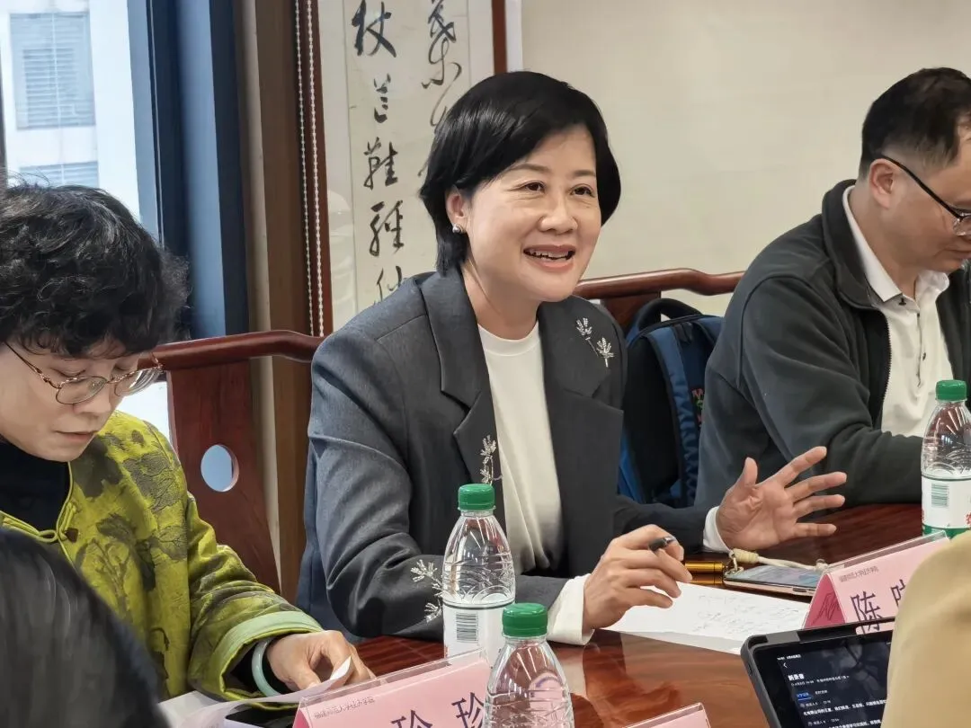 校企共育AI营销新人才:福建师范大学经济学院到访MayAI总部,深度体验全链路赋能