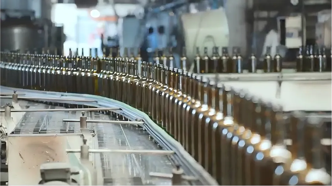 2026下半年全球玻璃包装趋势:欧美市场对“轻量化”与“低碳瓶”需求激增,中国供应商如何应对?