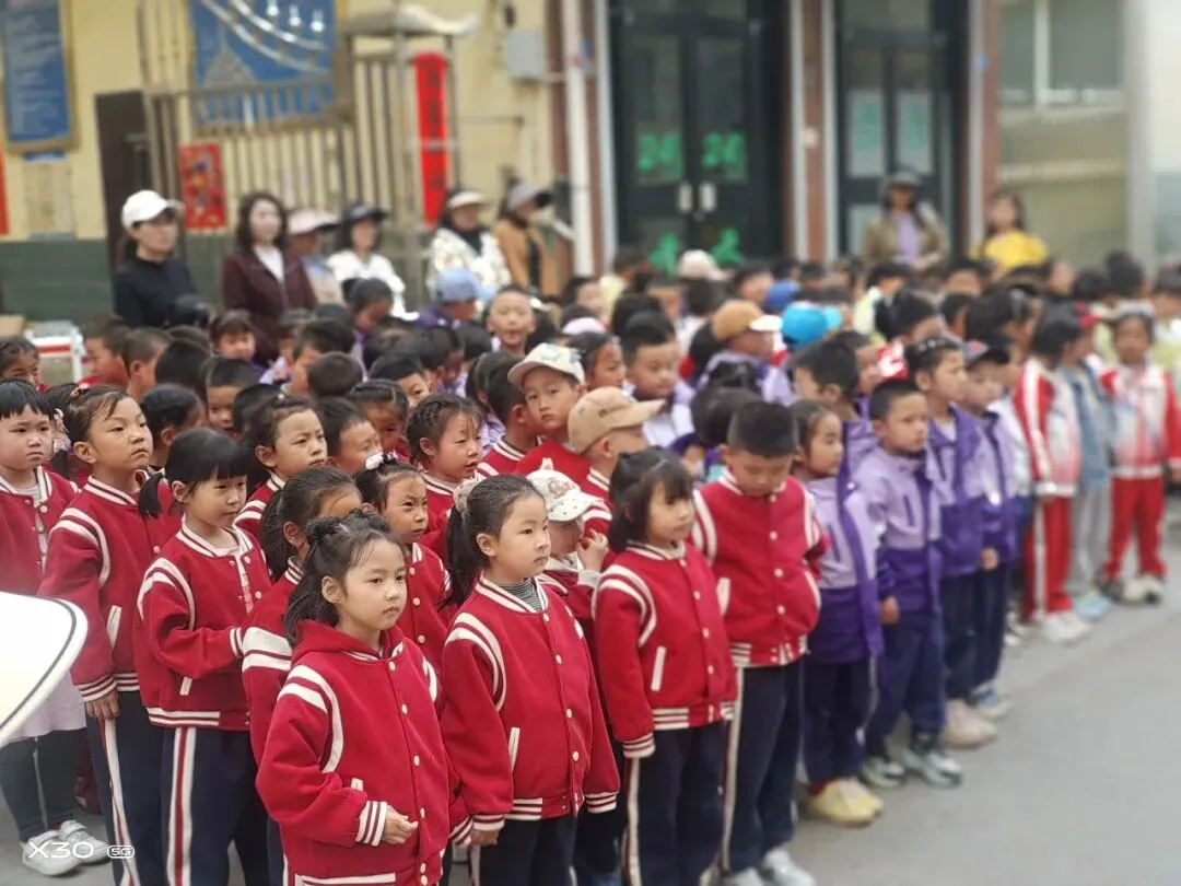 【社会实践】探秘烟火市场,乐享实践成长——庄浪县第二幼儿园开展探秘社会实践活动