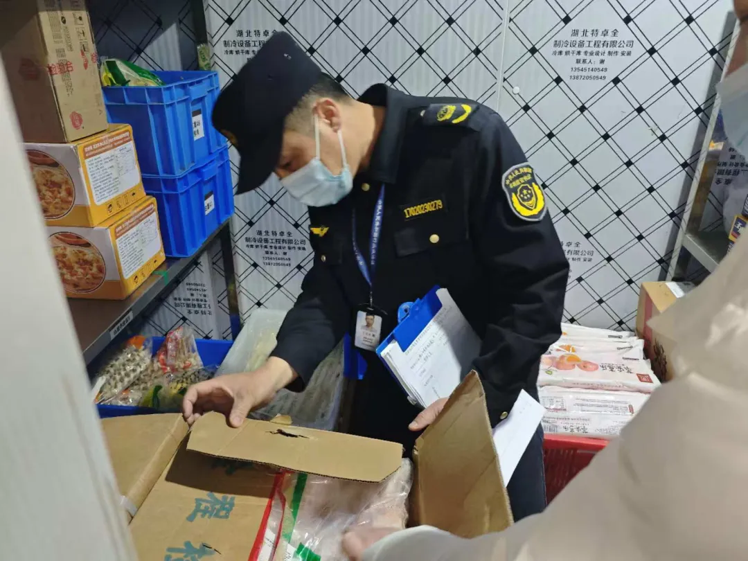 新港市场监管所:整治假冒伪劣肉制品 筑牢食品安全监管网