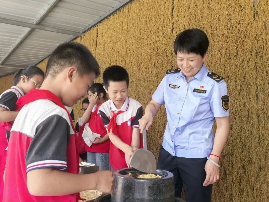 保护地标品牌 助力乡村振兴|金淘镇市场监督管理所举办2026年知识产权宣传周活动