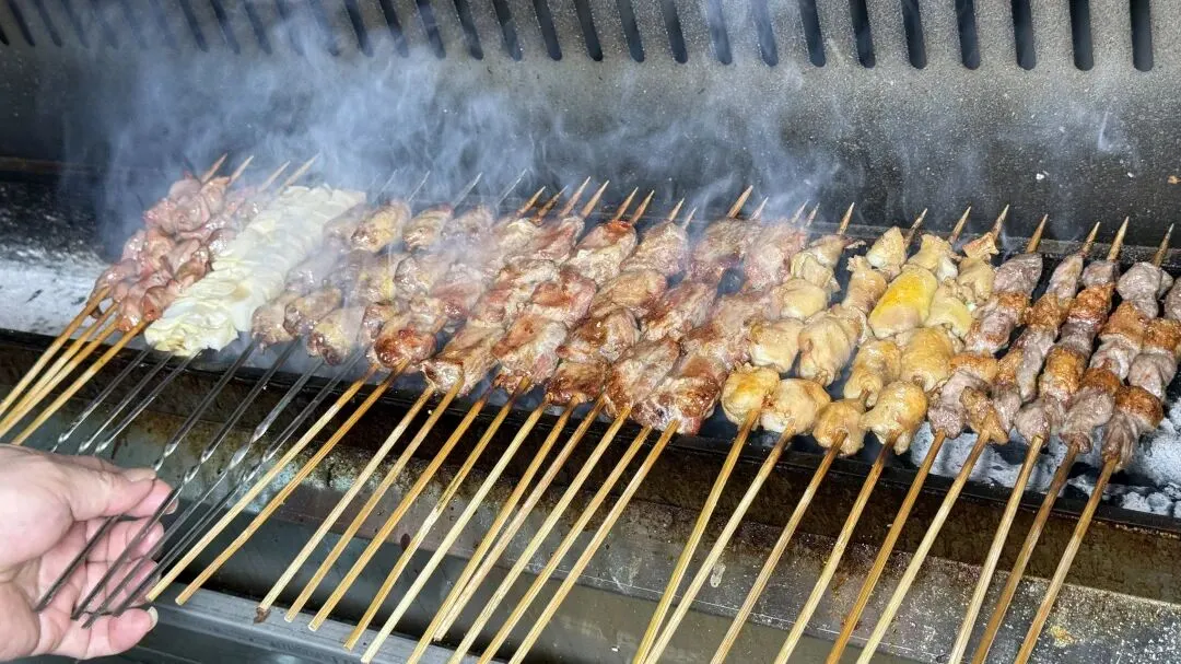 不出平谷吃蓟州!平翔园小市场这家金炙小馆,石炮沟小炒+老牌烧烤太绝了