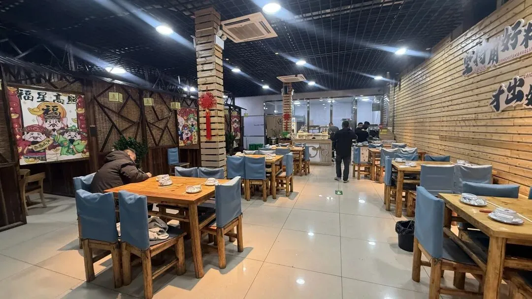 不出平谷吃蓟州!平翔园小市场这家金炙小馆,石炮沟小炒+老牌烧烤太绝了