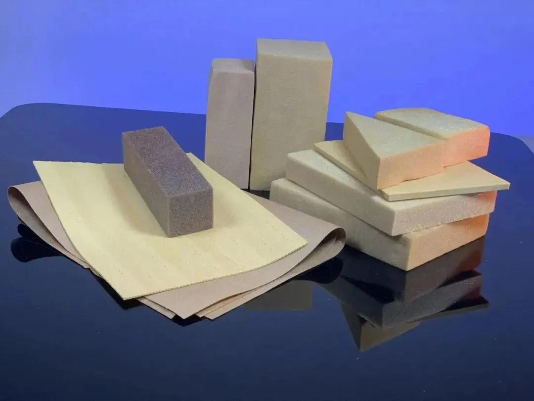 千亿市场的“黄金泡沫”:聚酰亚胺产业化应用全景解析