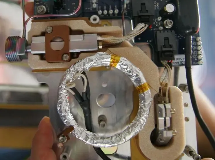 千亿市场的“黄金泡沫”:聚酰亚胺产业化应用全景解析