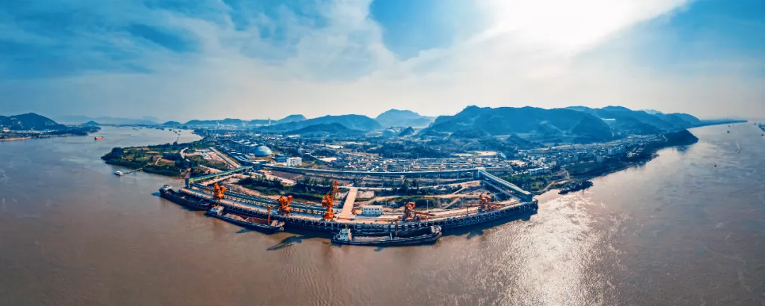 【经济】华新亿吨线精洗碎石正式投放市场