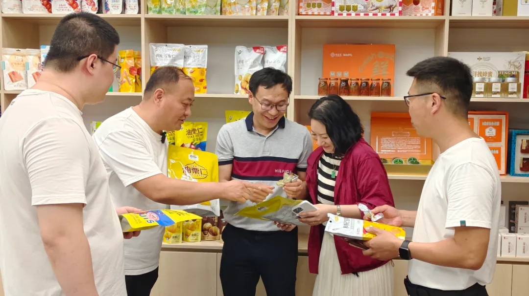 下一站,国际市场见!九山镇农产品企业参加“好品山东粤澳深度合作区(横琴)品牌出海中心”启动仪式