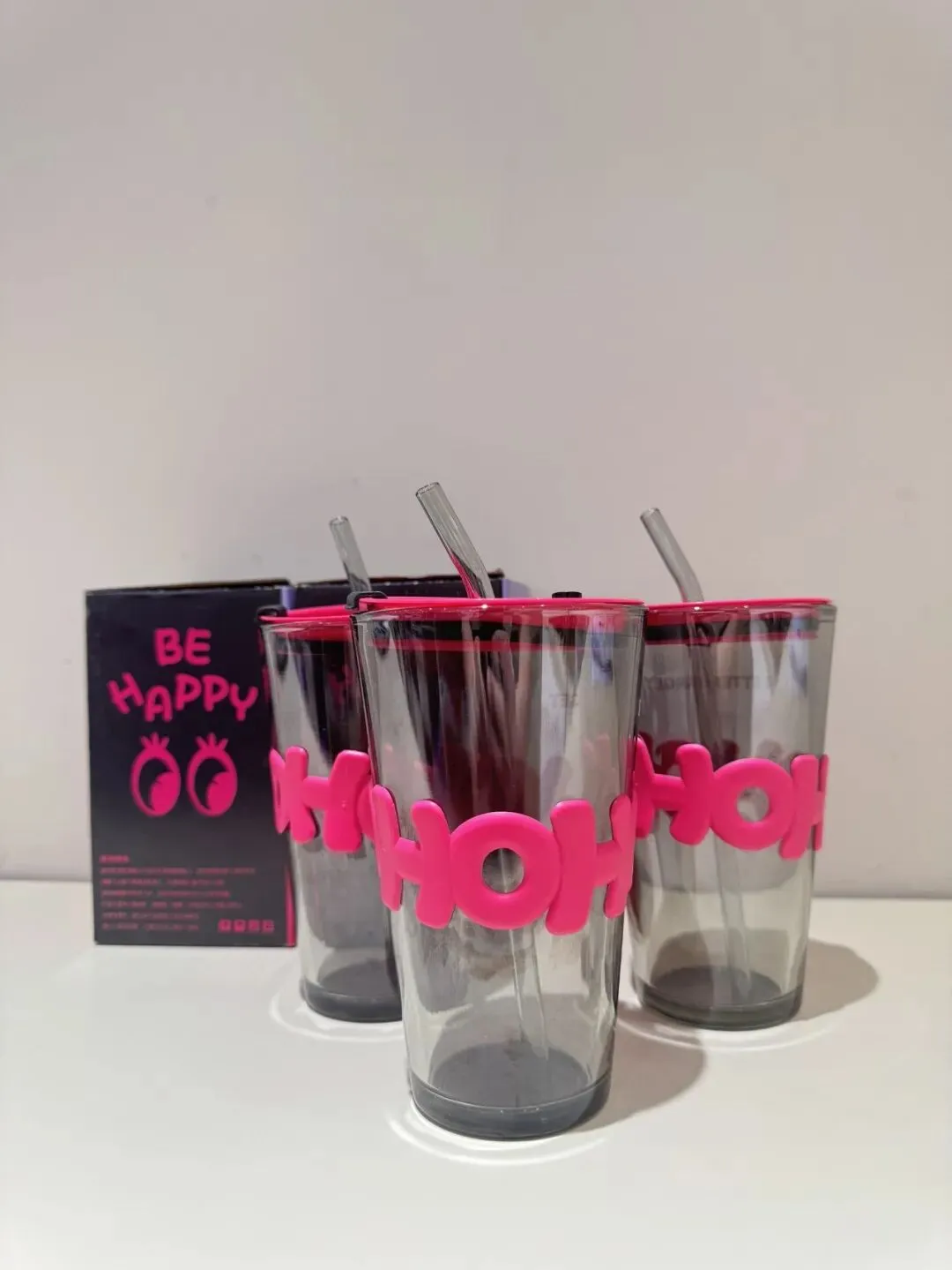 封闭市场二楼卓衣汇服装批发城