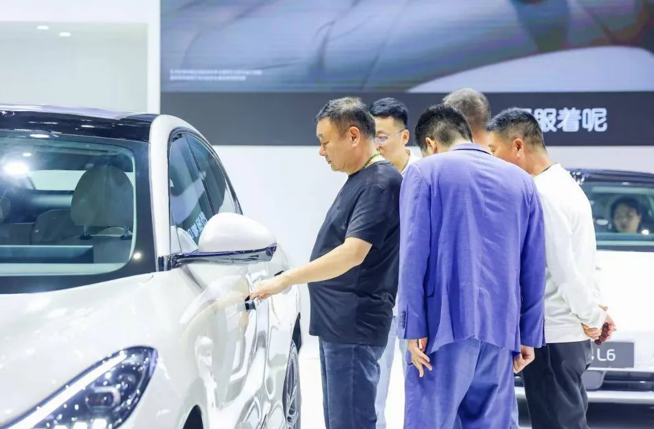 市场调查:4月车市开局遇冷 新能源与燃油车分化明显