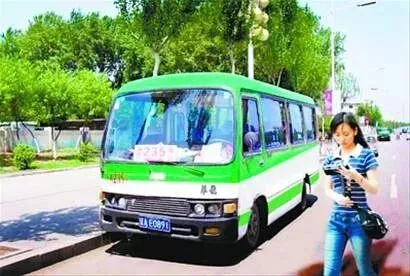 沈阳小公汽彻底退出运营市场(2009.10.17)