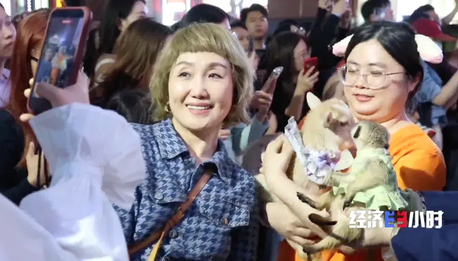 体验拉满!超220000亿元大市场,爆发!