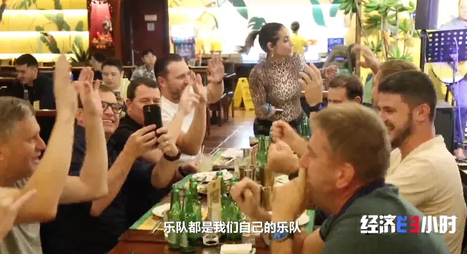 体验拉满!超220000亿元大市场,爆发!