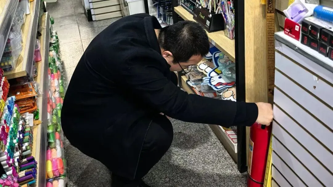 穆棱市开展文化市场专项安全排查