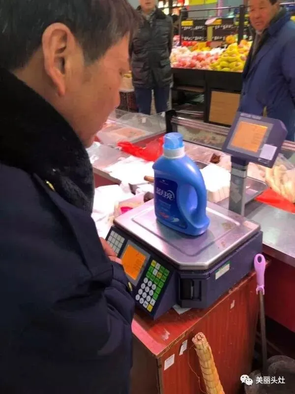 头灶镇食安委联合市场监管分局等多部门开展农村假冒伪劣食品专项整治行动