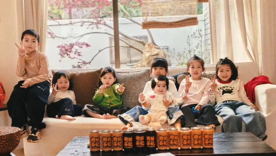 不靠营销走红!东莞初代咖啡车车主,在万江开了港式茶记