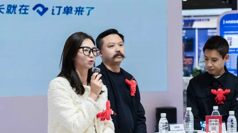 当消费者开始问AI推荐酒店民宿,品牌营销的链路正在被重写