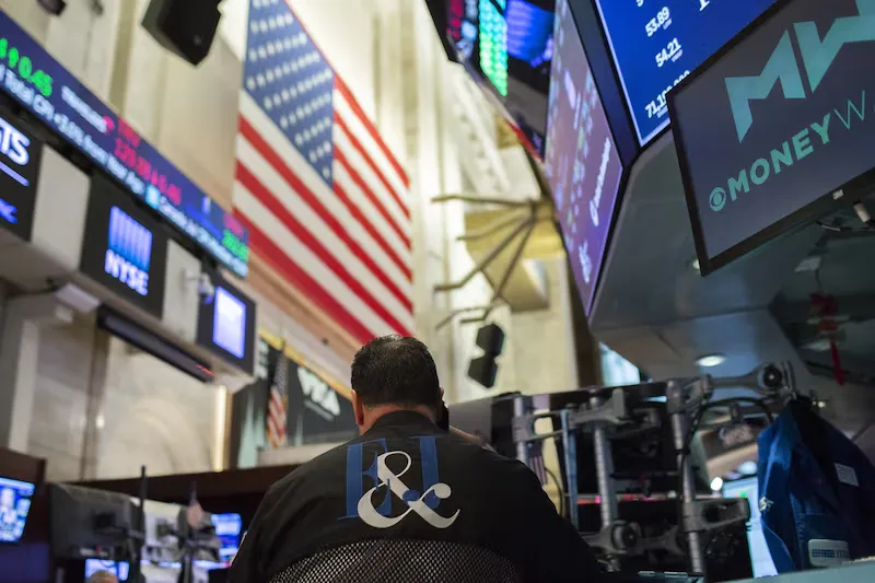 城堡证券:伊朗战争相关尾部风险消退,市场有望迎来反弹(彭博社)