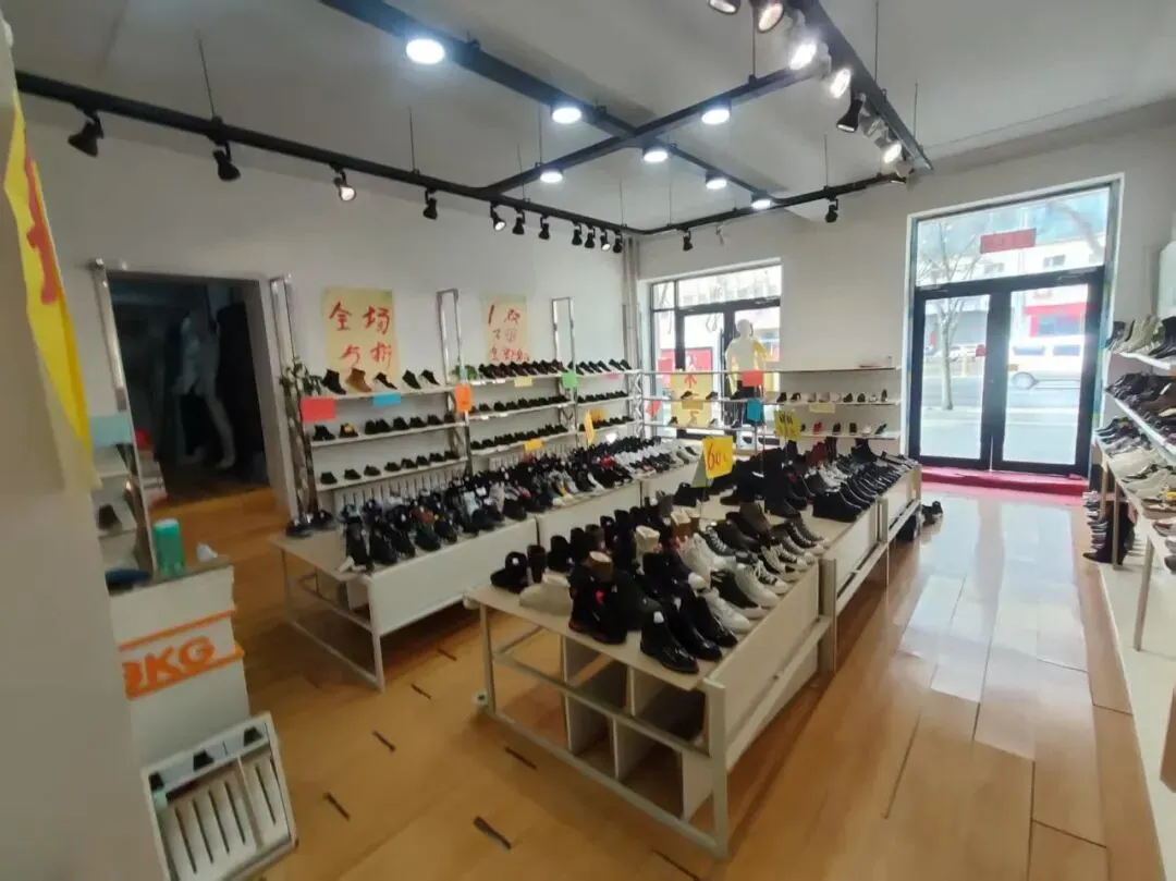 02422(爆铺)中山路首府人才市场对面纯一层店铺空转