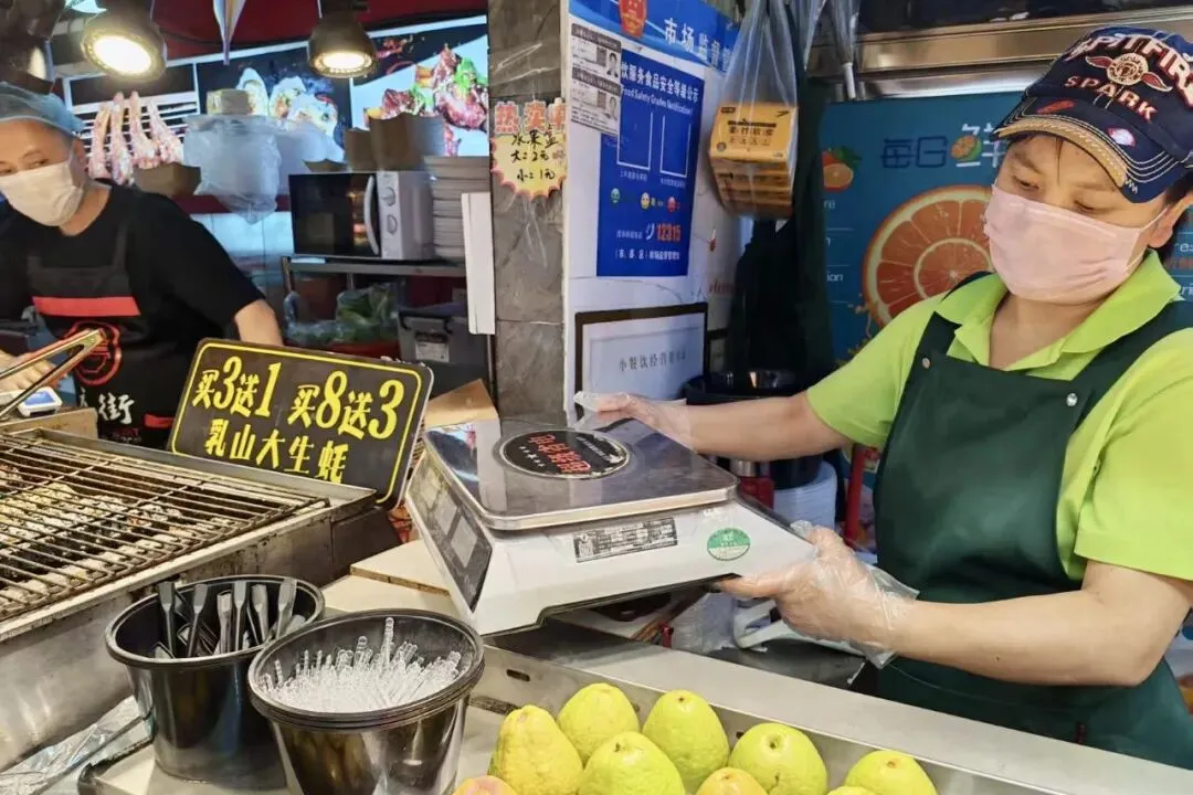 肖磊带队到开福区开展市场监管领域安全专项督查