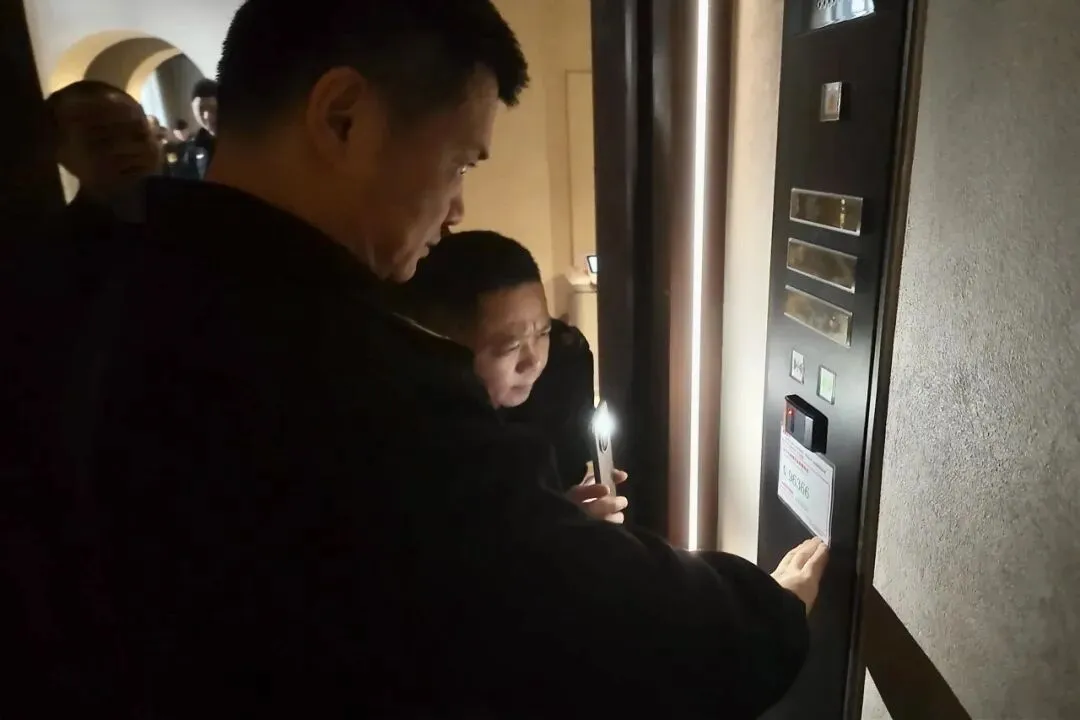 肖磊带队到开福区开展市场监管领域安全专项督查