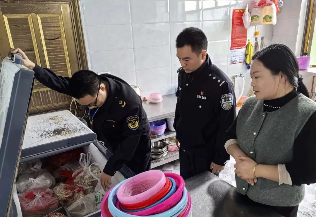 藕池市场监管所:扎实开展肉制品联合检查 筑牢食品安全防线
