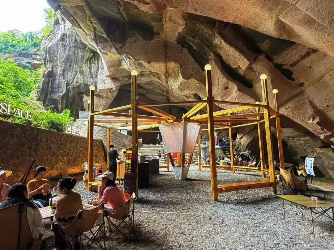 创业思考|一杯岩洞咖啡,看懂场景化营销的差距