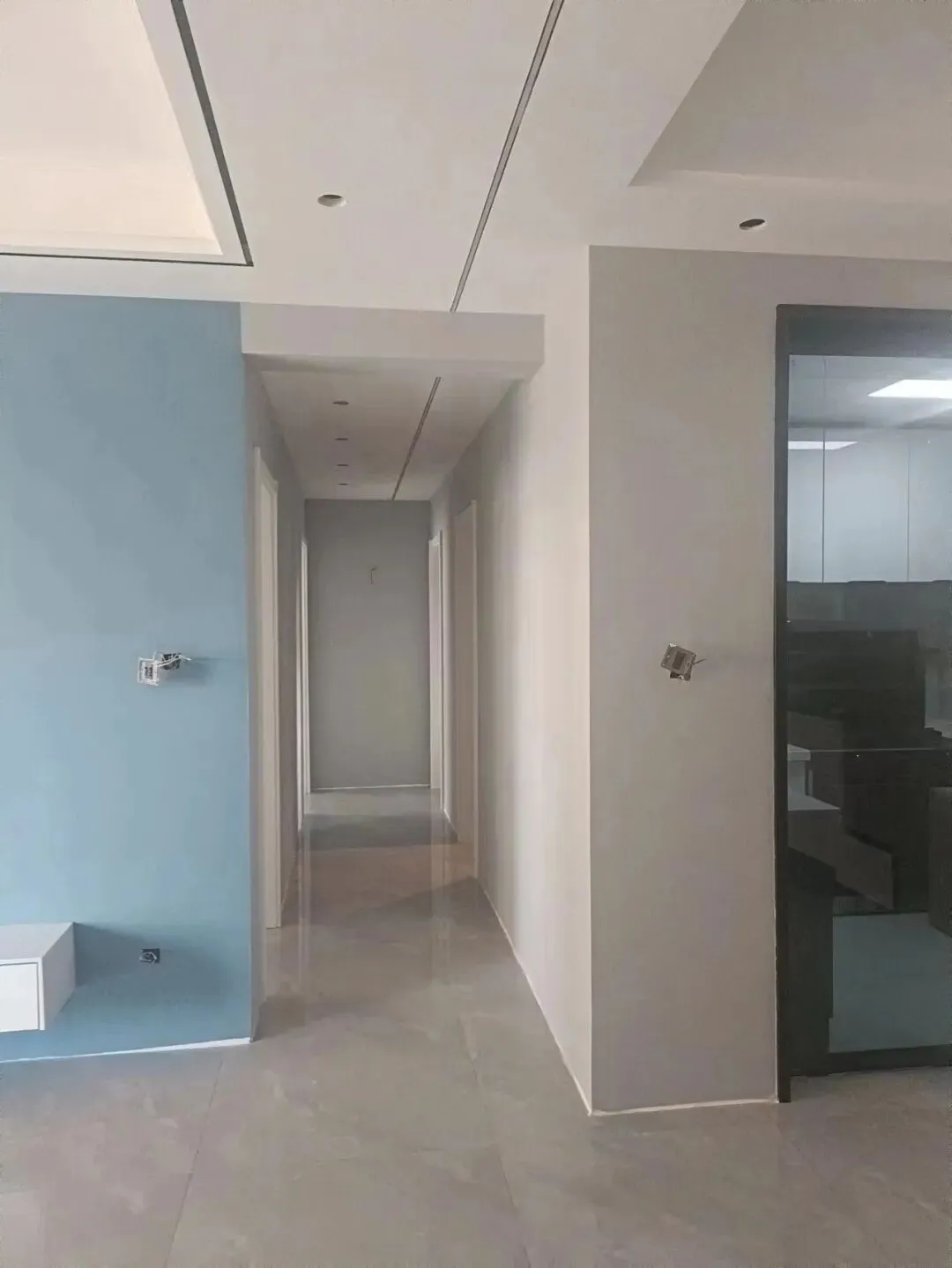 【市场品牌推荐】皇家罗兰墙布