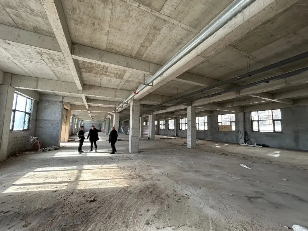 农贸市场 / 超市 / 温泉洗浴首选! | 215郑州社区稀缺底商火爆招租,3 万常驻人口 + 3亩开阔广场!